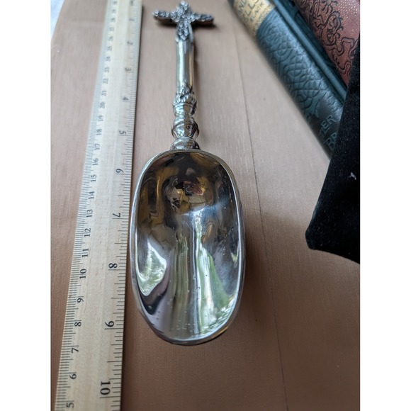 Vintage Silver Plated Spoon Cross Handle Sugar Nut Scoop‎ with Pouch Religious - Picture 6 of 7